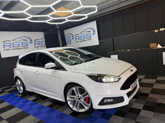 FORD FOCUS 2.0 T EcoBoost ST-3