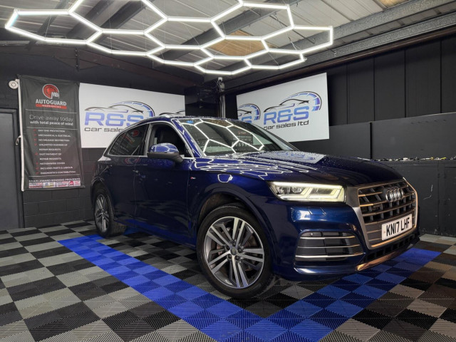 AUDI Q5 2.0 TDI S line