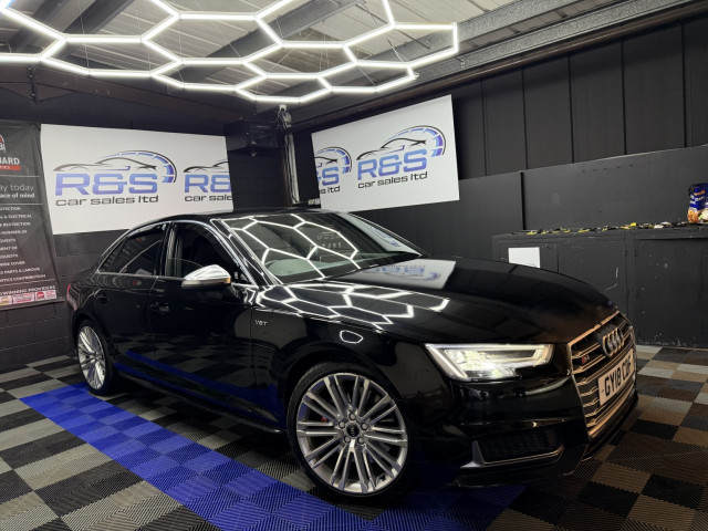AUDI S4 3.0 TFSI V6
