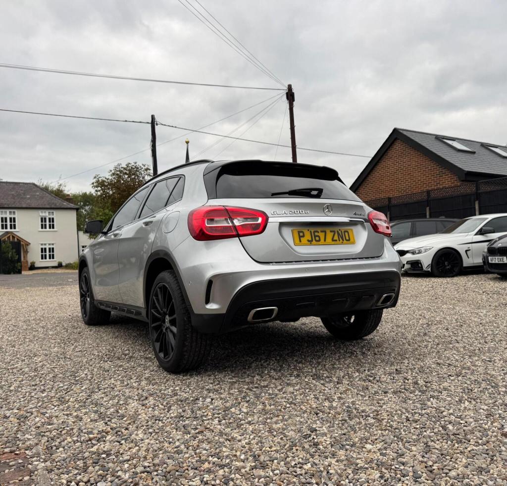 MERCEDES-BENZ GLA CLASS