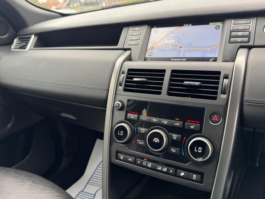 LAND ROVER DISCOVERY SPORT