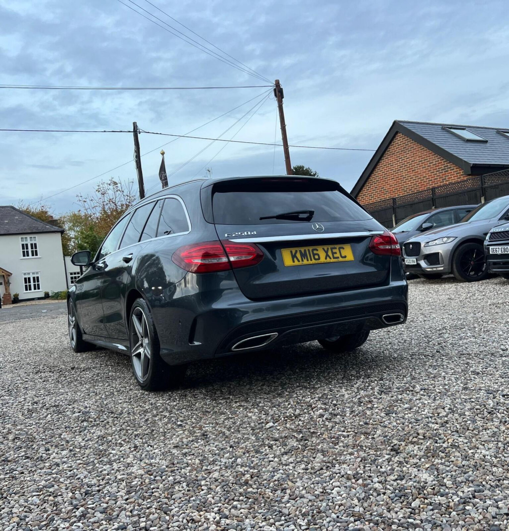 MERCEDES-BENZ C CLASS