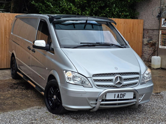 MERCEDES-BENZ