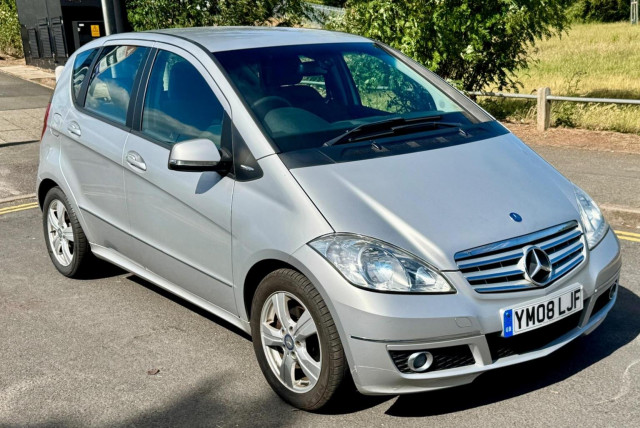 MERCEDES-BENZ A CLASS 2.0 A180 CDI Avantgarde SE CVT 5dr