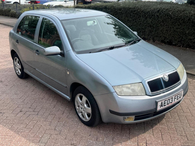 SKODA FABIA 1.4 16V Elegance 5dr