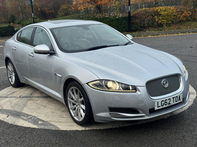 JAGUAR XF 3.0d V6 Premium Luxury Auto Euro 5 (s/s) 4dr