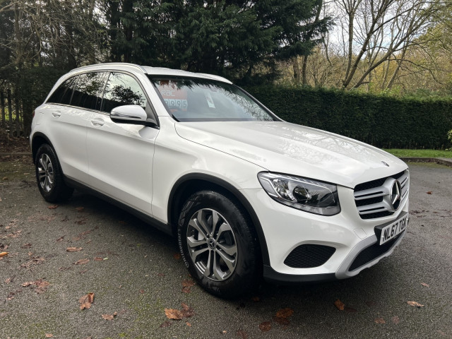 MERCEDES-BENZ GLC 2.1 GLC220d SE