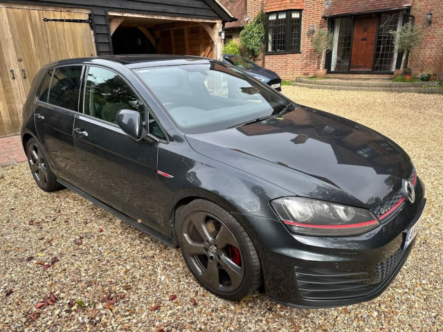 VOLKSWAGEN GOLF 2.0 TSI BlueMotion Tech GTI