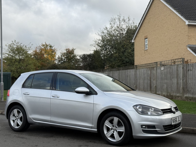VOLKSWAGEN GOLF 2.0 TDI BlueMotion Tech Match Edition