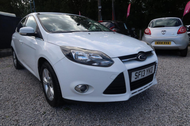 FORD FOCUS 1.6 Zetec Euro 5 5dr