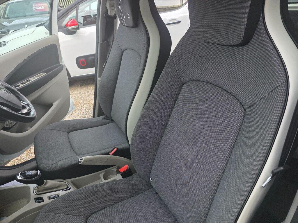 RENAULT ZOE