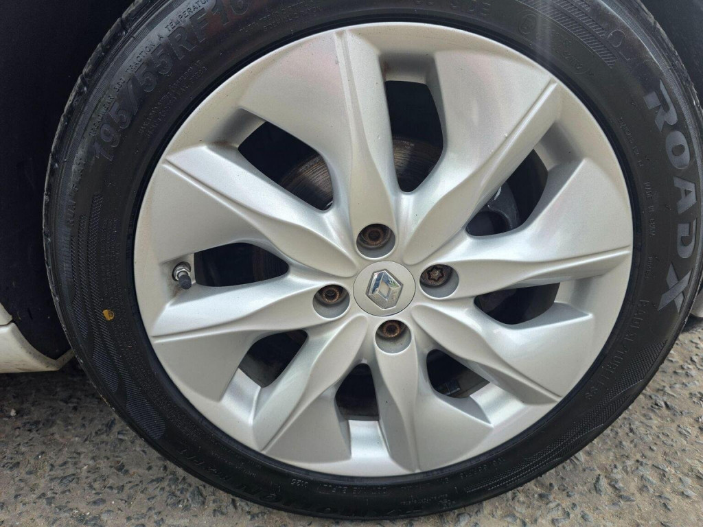 RENAULT ZOE
