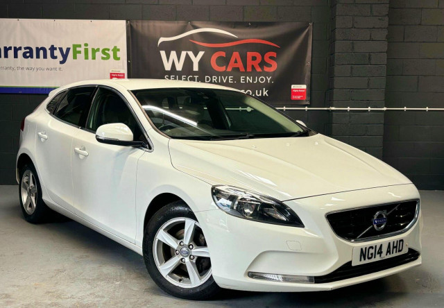 VOLVO V40 1.6 D2 SE Nav Euro 5 (s/s) 5dr