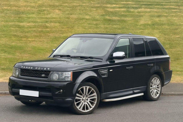 LAND ROVER RANGE ROVER SPORT 3.0 SD V6 HSE Black
