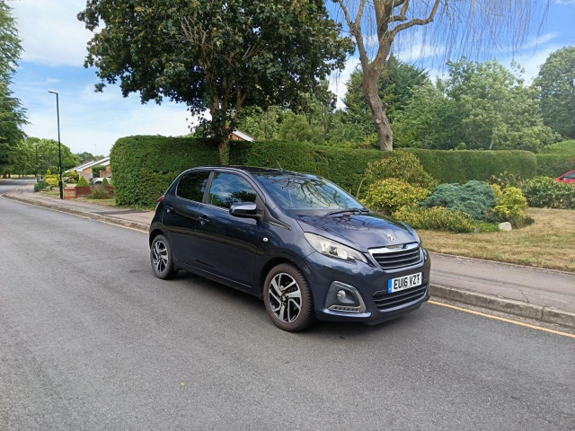 PEUGEOT 108 1.2 PureTech Allure