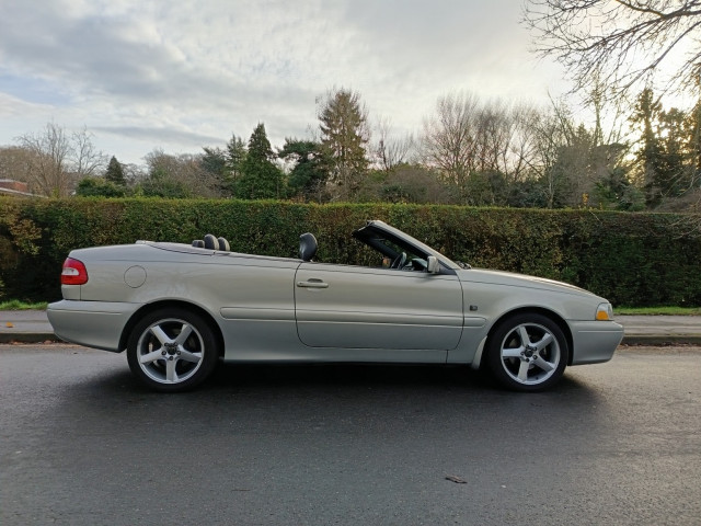 VOLVO C70 2.4 T
