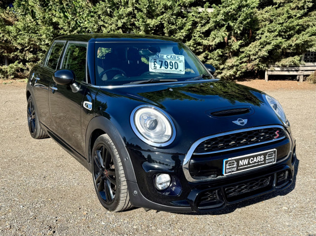 MINI HATCH 2.0 5-Door Hatch Cooper SD
