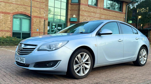 VAUXHALL INSIGNIA