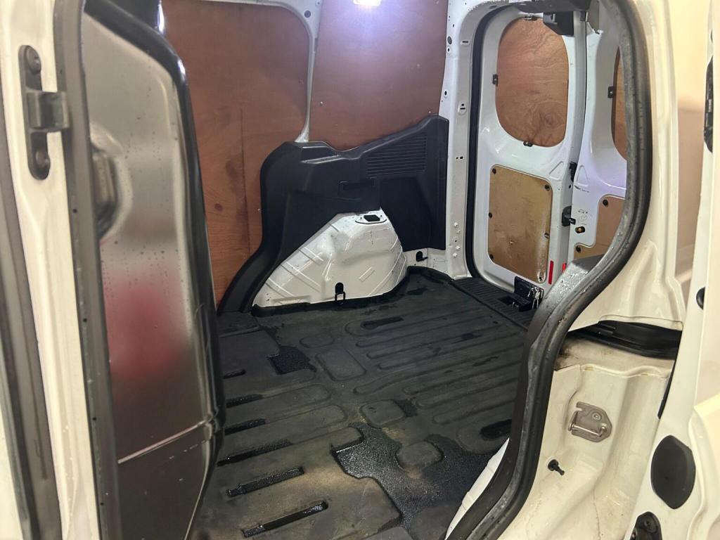 FORD TRANSIT COURIER