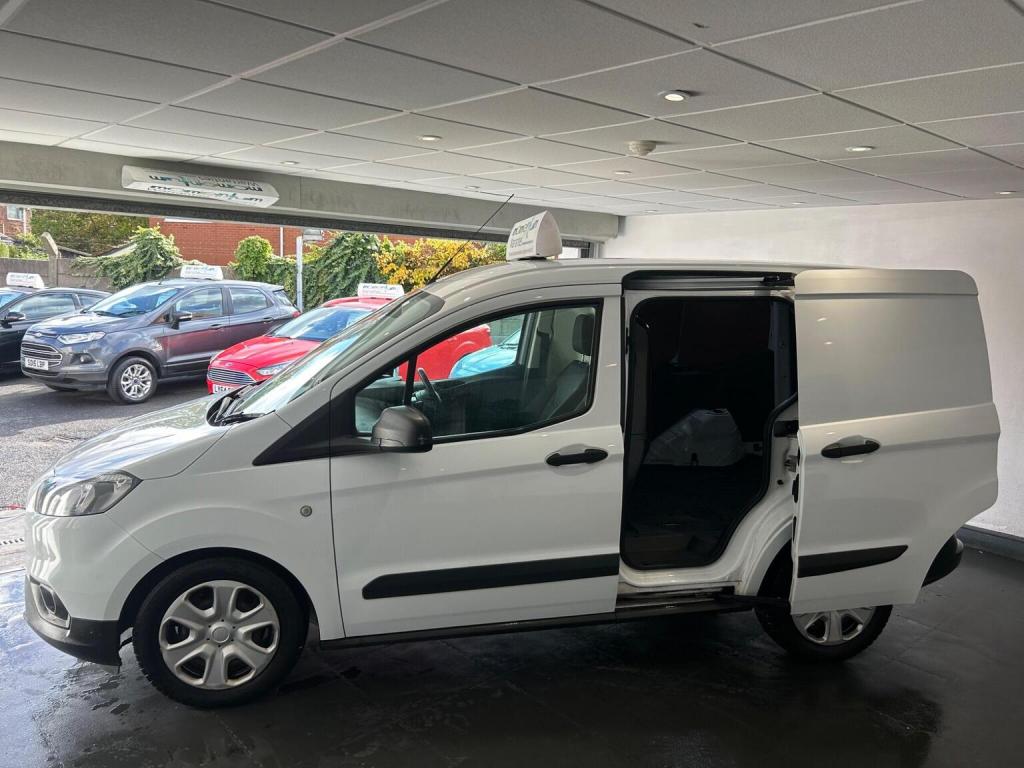 FORD TRANSIT COURIER