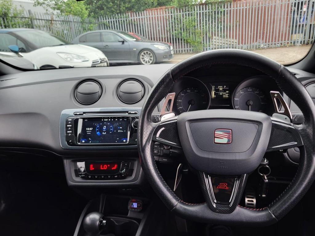 SEAT IBIZA
