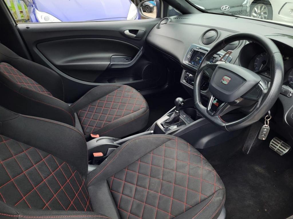 SEAT IBIZA