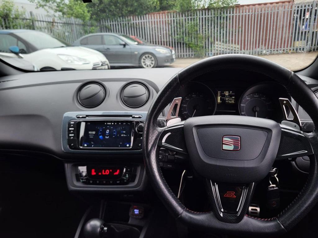 SEAT IBIZA