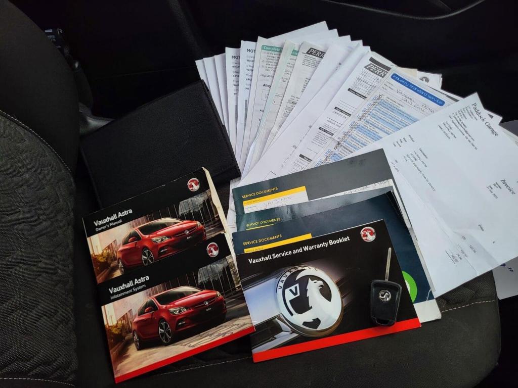 VAUXHALL ASTRA