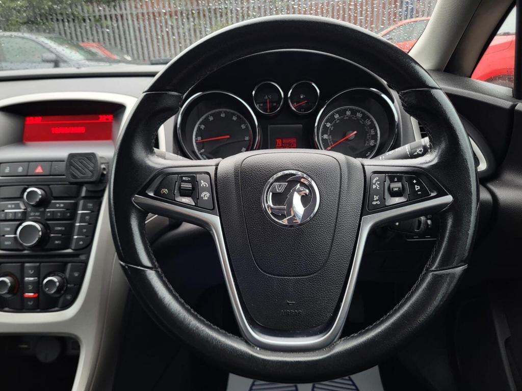VAUXHALL ASTRA