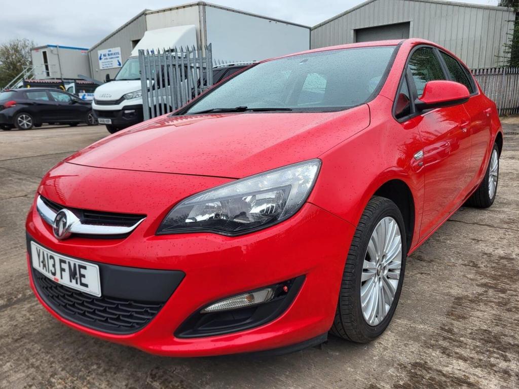 VAUXHALL ASTRA