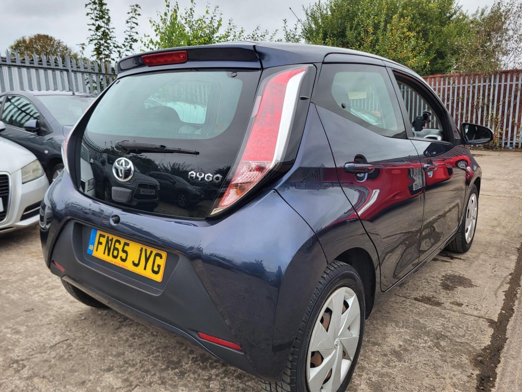 TOYOTA AYGO