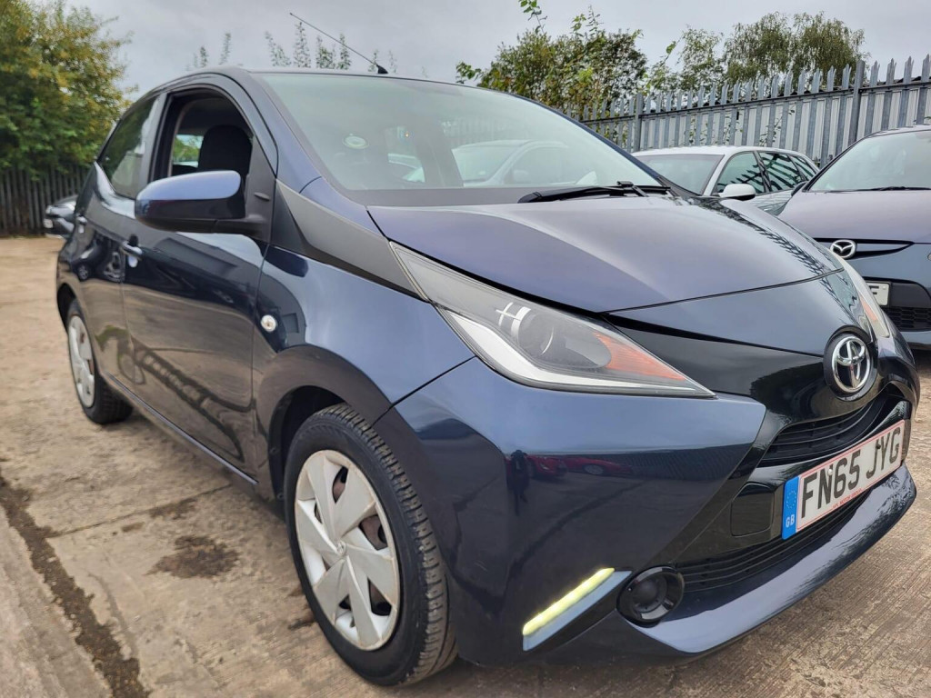 TOYOTA AYGO