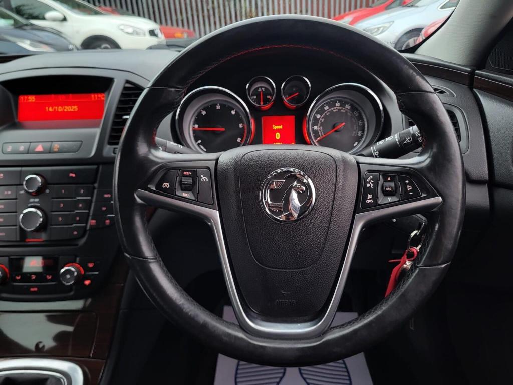 VAUXHALL INSIGNIA