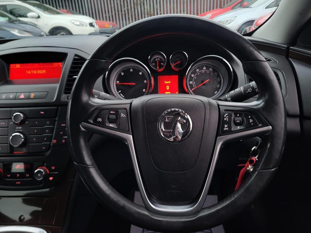 VAUXHALL INSIGNIA