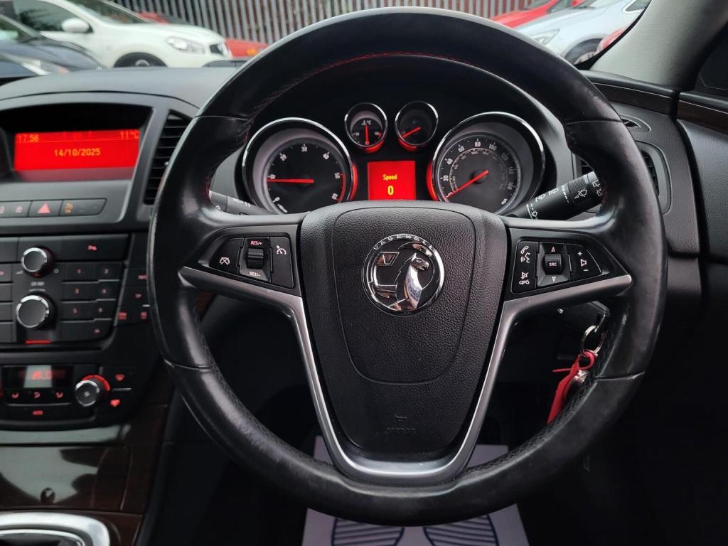 VAUXHALL INSIGNIA