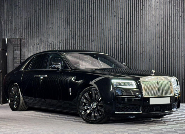 ROLLS-ROYCE GHOST 6.8 V12