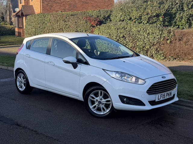FORD FIESTA 1.3 Zetec