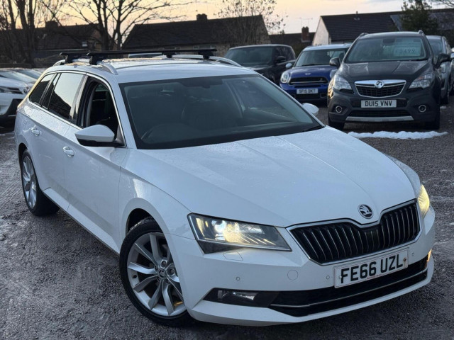 SKODA SUPERB 2016
