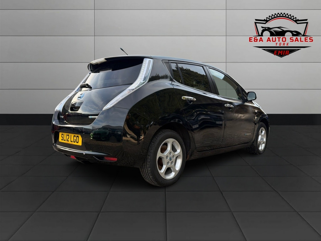 NISSAN LEAF
