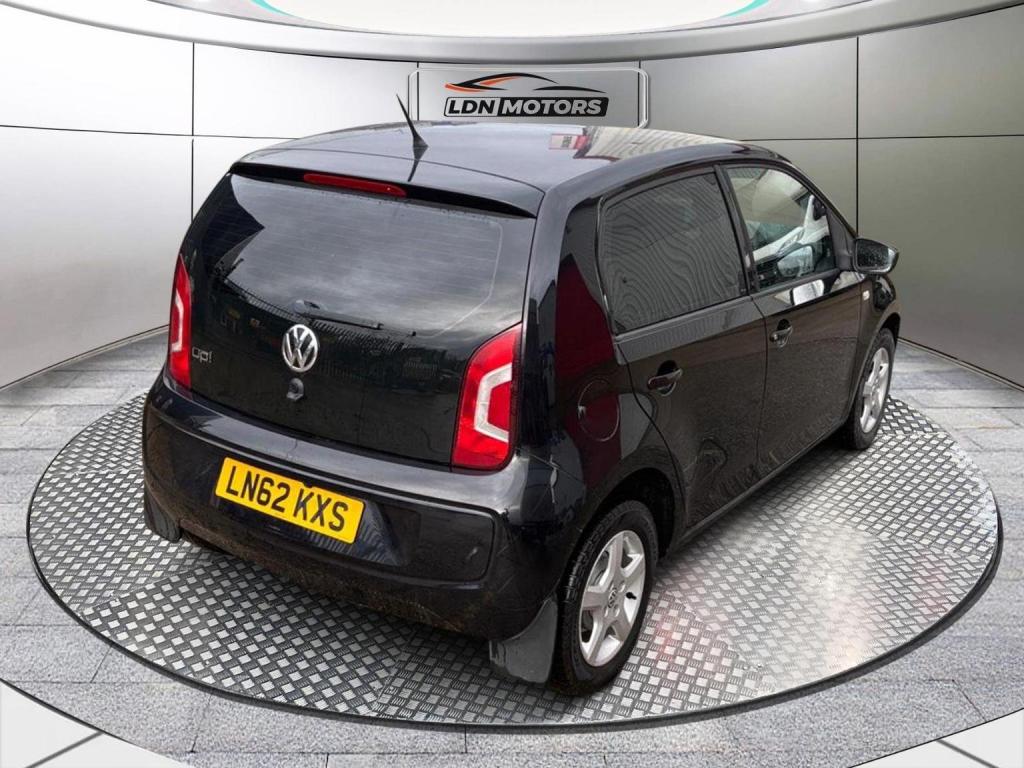 VOLKSWAGEN UP