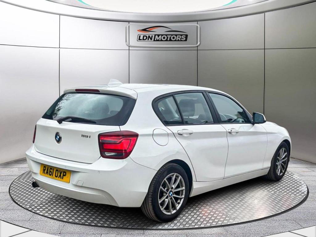 BMW 1 SERIES