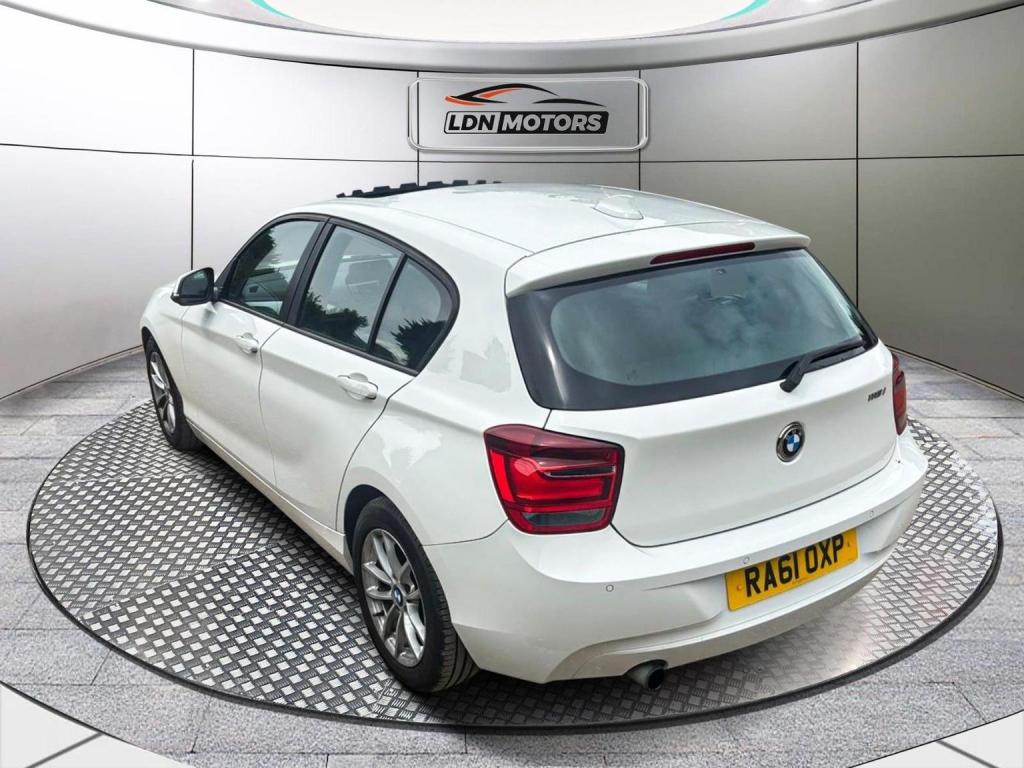 BMW 1 SERIES