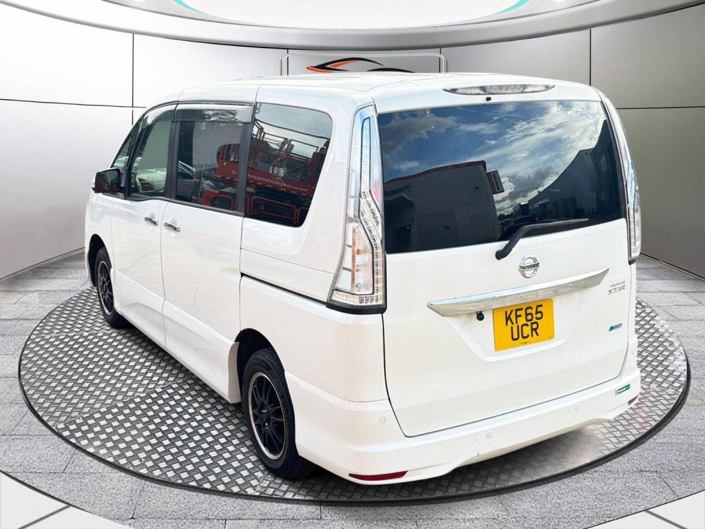 NISSAN SERENA