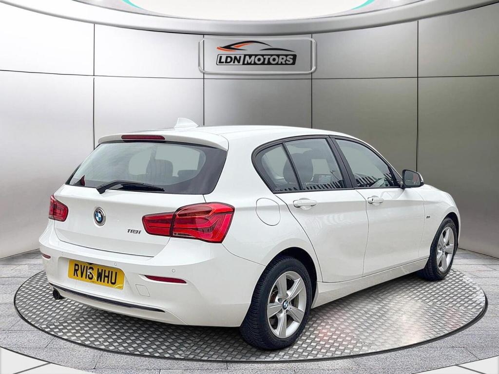 BMW 1 SERIES