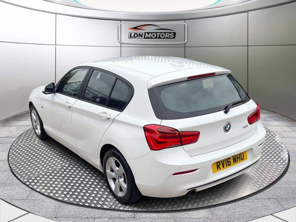 BMW 1 SERIES