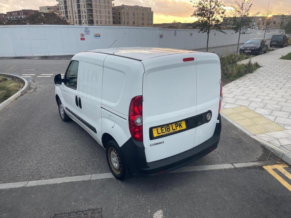 VAUXHALL COMBO