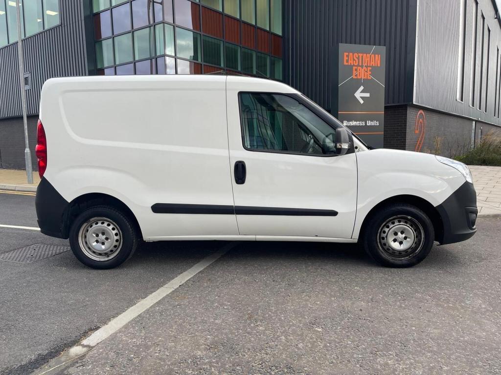 VAUXHALL COMBO