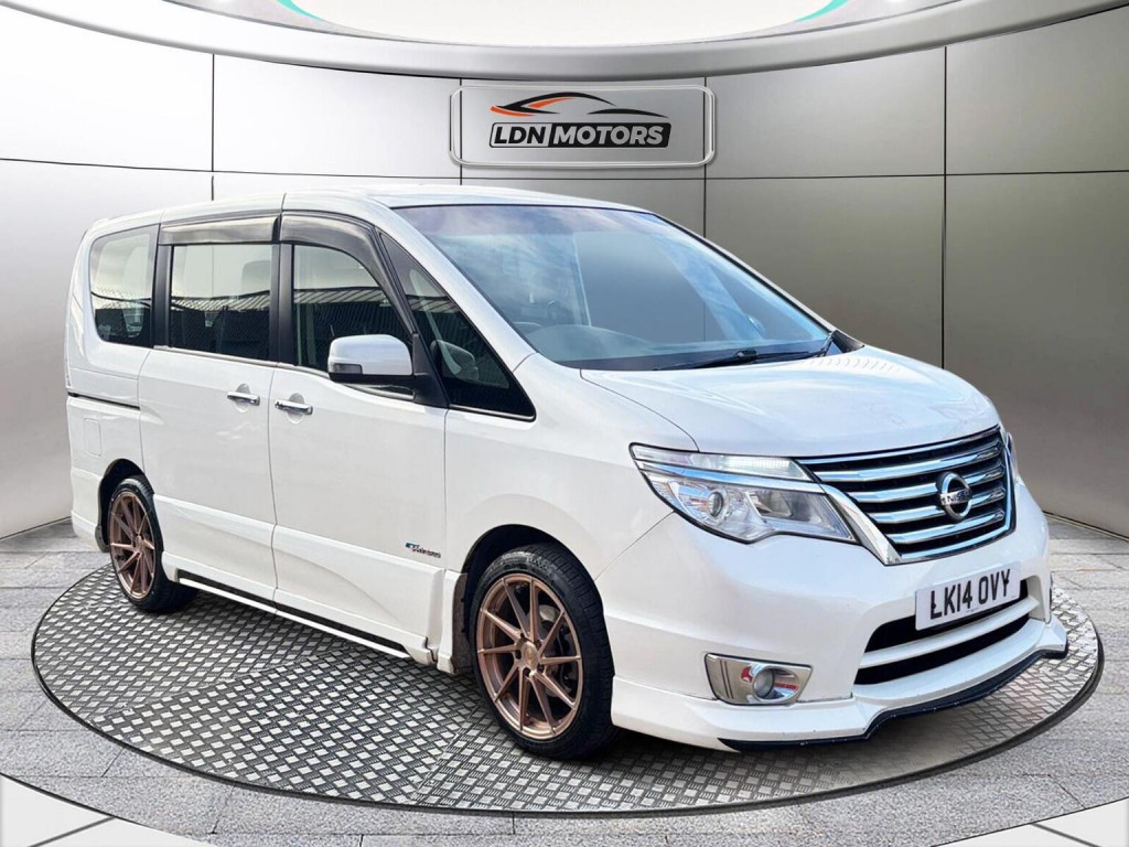 NISSAN SERENA