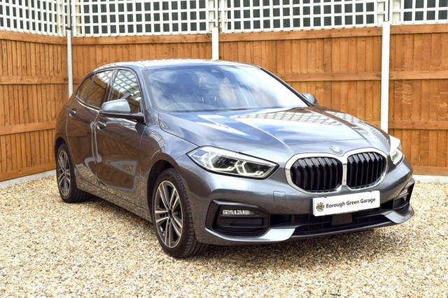BMW 1 SERIES