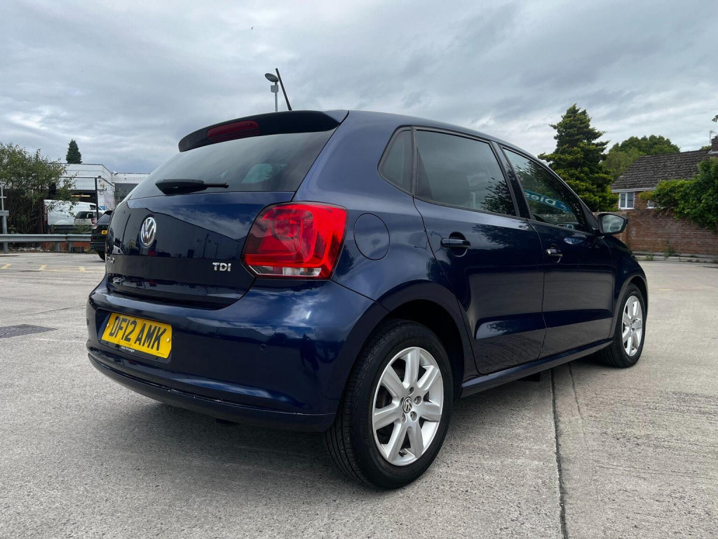 VOLKSWAGEN POLO